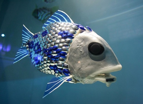 Одна из предыдущих рыб-роботов профессора Ху (фото с сайта bmt.org)
